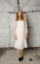 Long-Sleeve Bateau Neckline Tulle Lace Gown