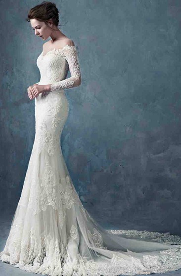 long lace wedding dress with sleeves