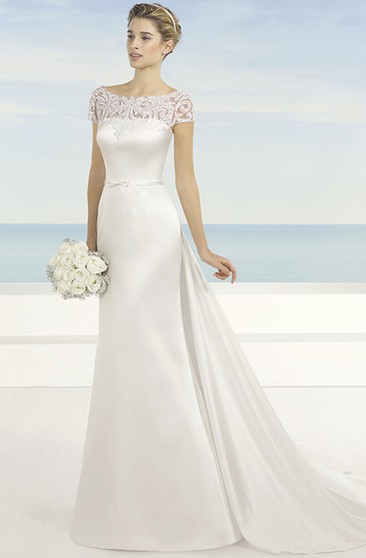 dress for traditional wedding